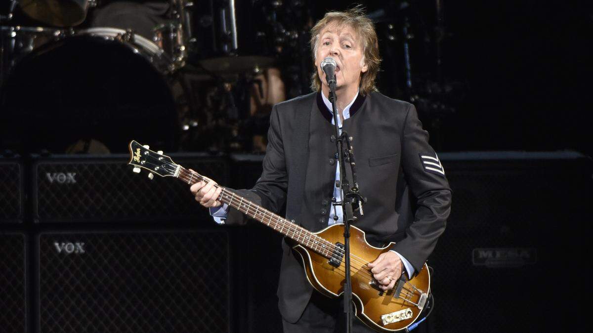Paul McCartney da un concierto el 26 de julio de 2017 en Tinley Park, Illinois.