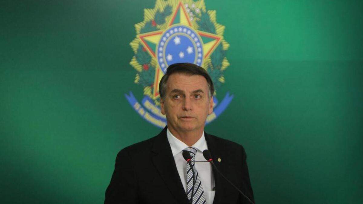 Varias polémicas envuelven a Bolsonaro, un furioso anti izquierdista que se ha propuesto recuperar los “valores tradicionales“ cuando asuma el 1 de enero la presidencia de Brasil.