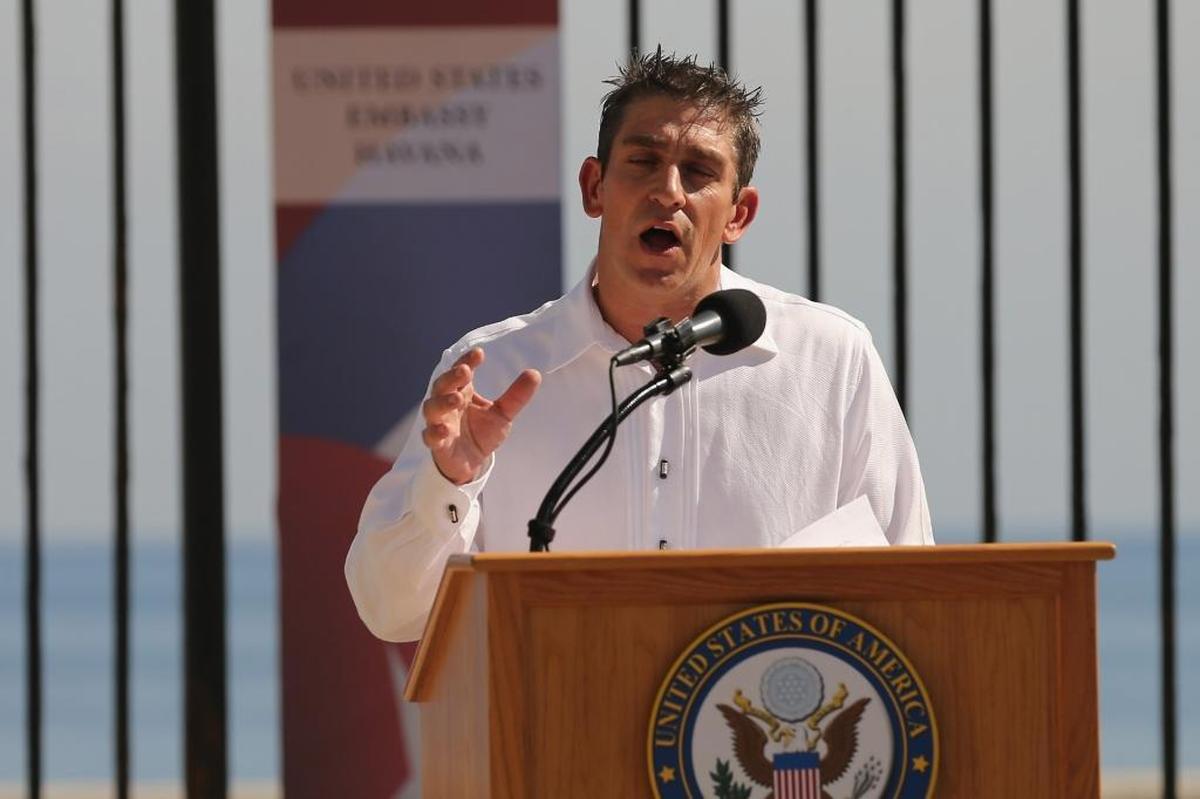 Richard Blanco recitó el poema Cosas del Mar durante la histórica ceremonia oficial de reapertura de la embajada de EEUU en La Habana el 14 de agosto.