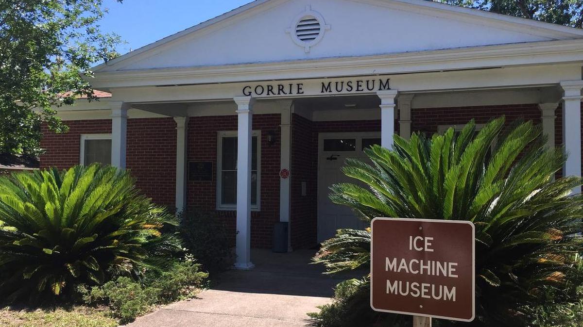 Entrada al John Gorrie Museum en Apalachicola, Florida. Gorrie (1803-1855) hoy en día es considerado el pionero del aire acondicionado.