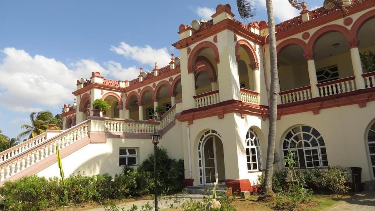 Habana Biltmore y Country Club, ahora Club Habana, pero estaba también vacío y era Semana Santa.