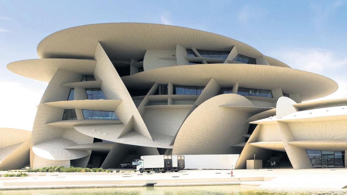 Exterior del Museo Nacional de Catar, Doha (Catar). El museo, que ha sido diseñado por el arquitecto francés Jean Nouvel, tiene un marcado carácter español, ya que la museografía e interiores han sido diseñados por la empresa Empty con la participación de Acciona.