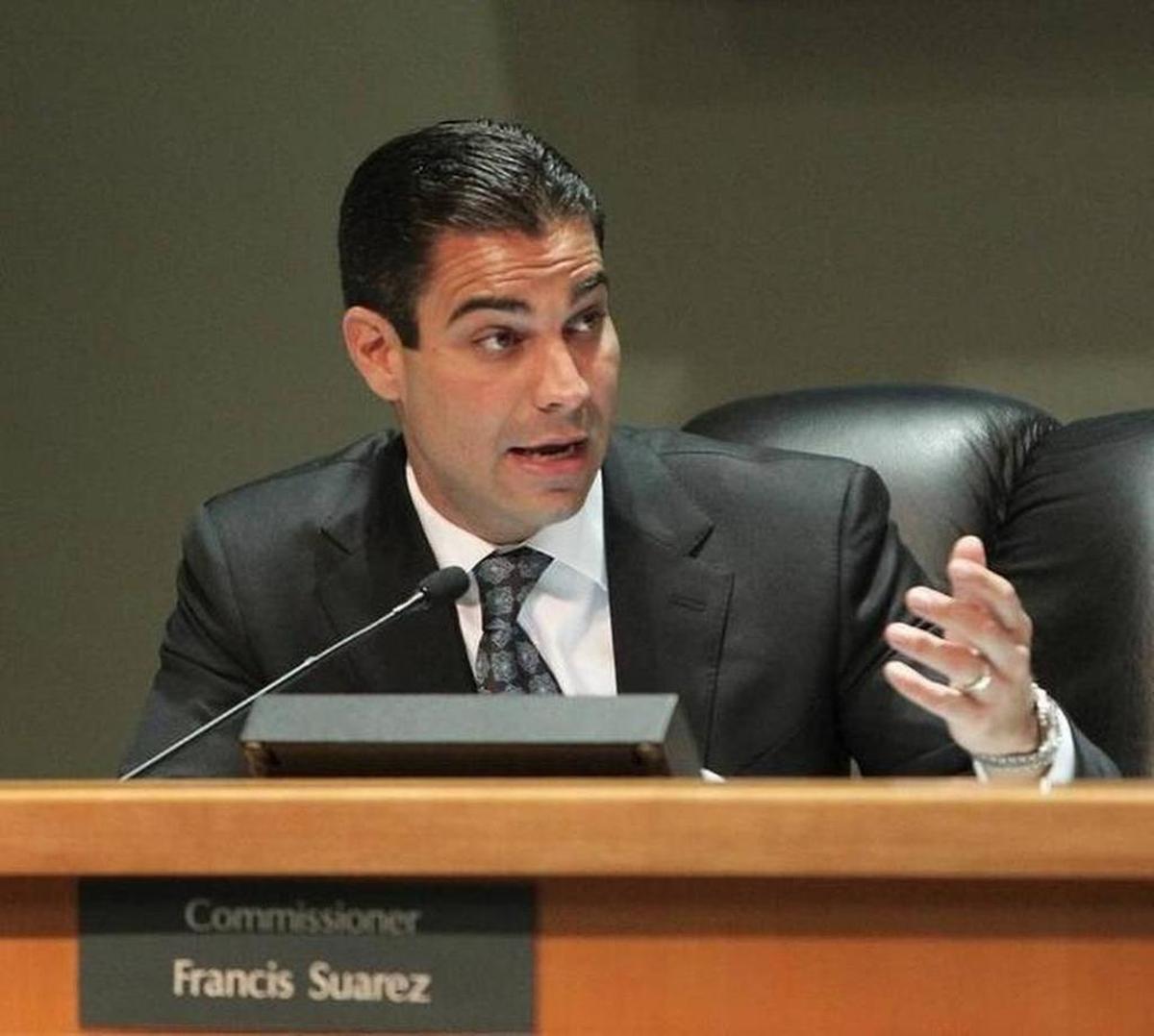 El comisionado Francis Suárez.