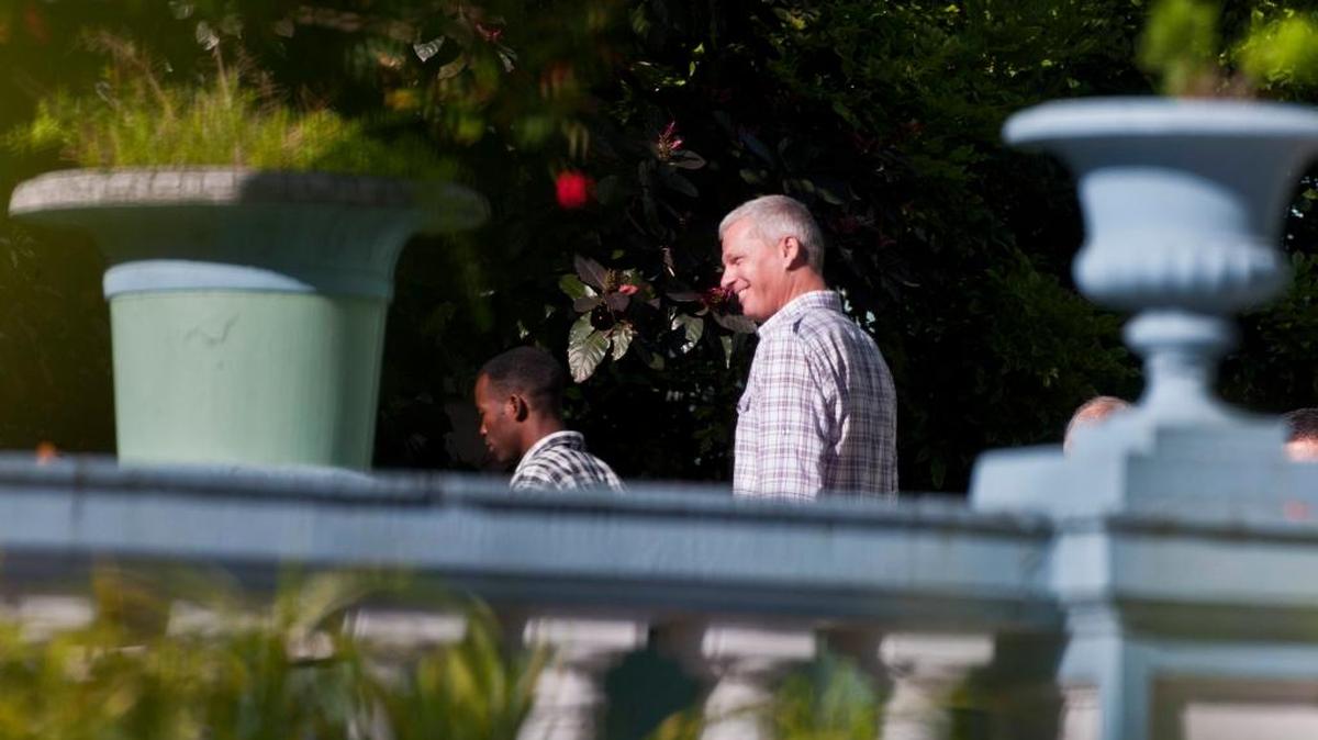 El negociante británico Stephen Purvis en La Habana sufrió ser arrestado en La Habana, apresado y trasladado a Villa Marista, sede de la Seguridad del Estado, para ser interrogado bajo cargos de corrupción en marzo del 2012.