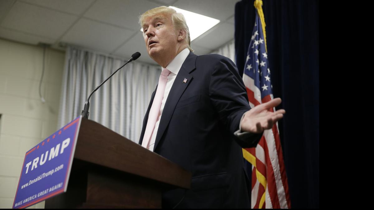 
El aspirante presidencial Donald Trump supera en las encuestas a los demás precandidatos republicanos.
