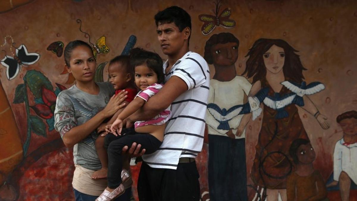 Jóvenes inmigrantes llegan a México en septiembre del 2014, huyendo de la violencia y la pobreza en su país natal, Honduras.