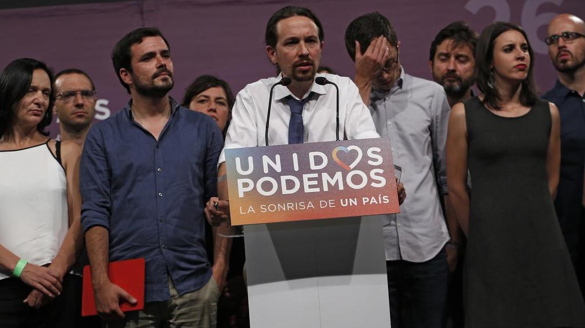 El partido Podemos, encabezado por Pablo Iglesias (centro), se ha convertido en una poderosa fuerza de izquierda en España.