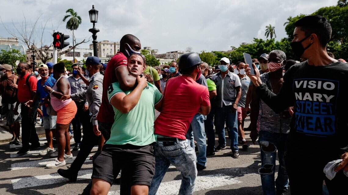 Proponen proyecto de ley en EEUU que habilitaría una conexión fija de internet a Cuba 
