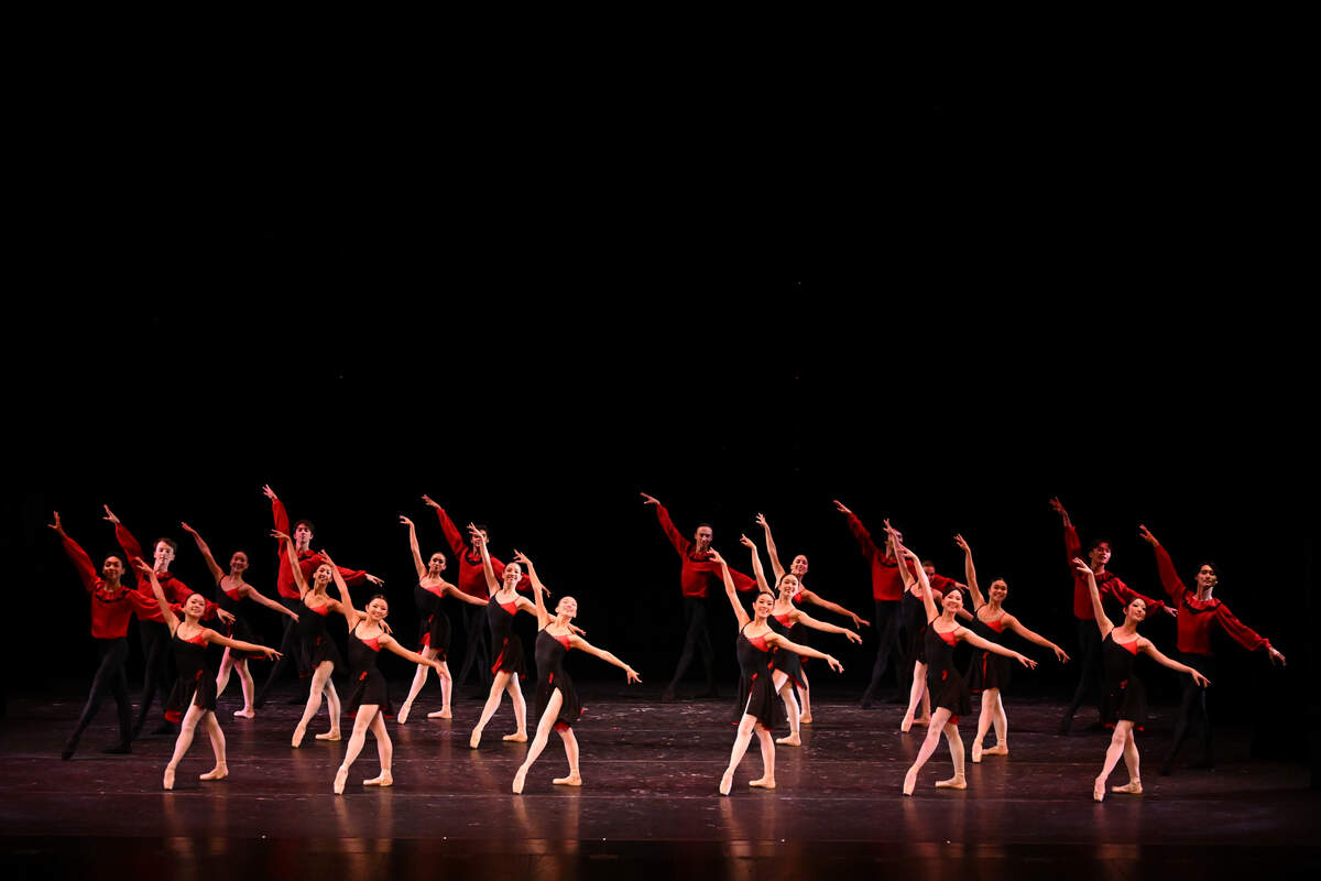 Los bailarines de Arts Ballet Theatre of Florida (ABTF) en “Shostakovich Suites”, coreografía de Vladimir Issaev.