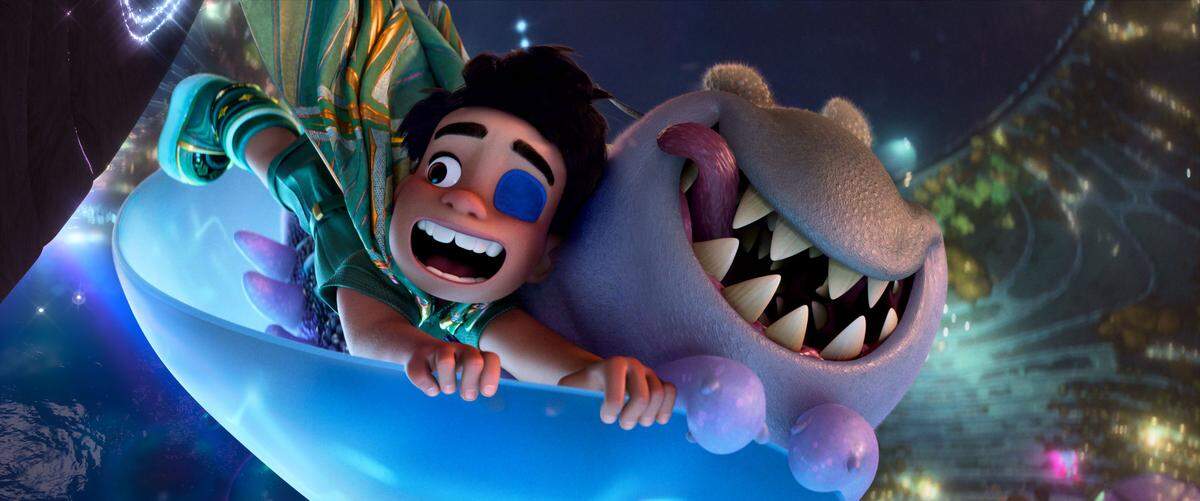 Elio (voz de Yonas Kibreab), un fanático del espacio con una imaginación activa, se encuentra en una desventura cósmica. “Elio” de Disney y Pixar se estrena en cines el 20 de junio de 2025. 