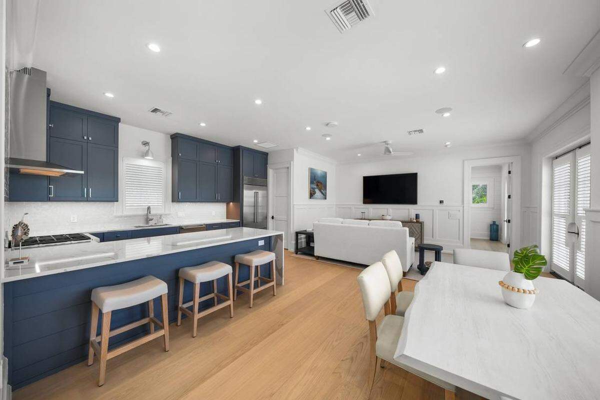 Esta propiedad de ultralujo, con un precio de $25,950,000, está a la venta en Longboat Key. SRQ360, Inc.
