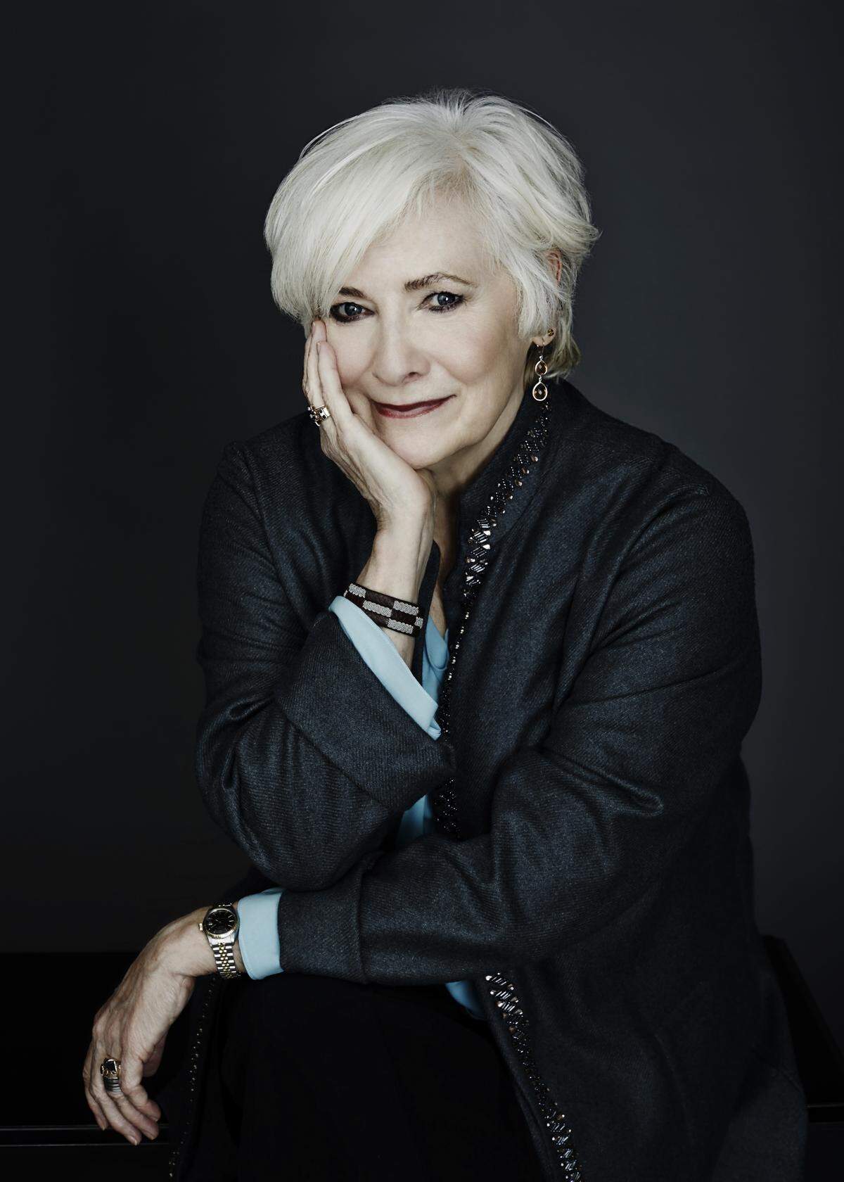 Betty Buckley.