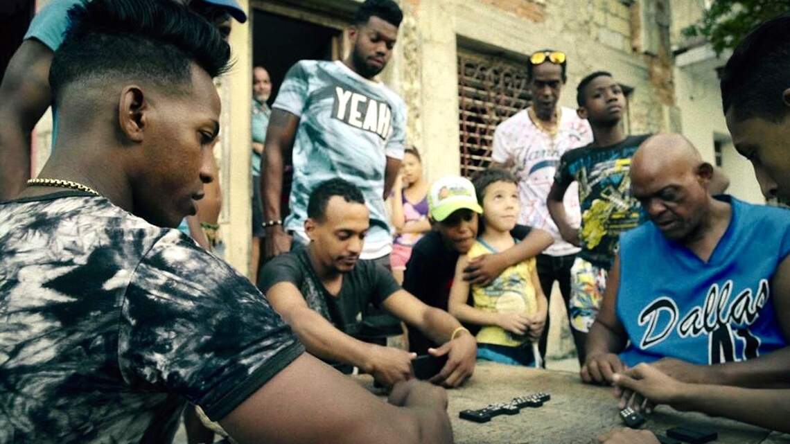 Dos joyas del cine independiente cubano que registran los avatares de la vida en la isla