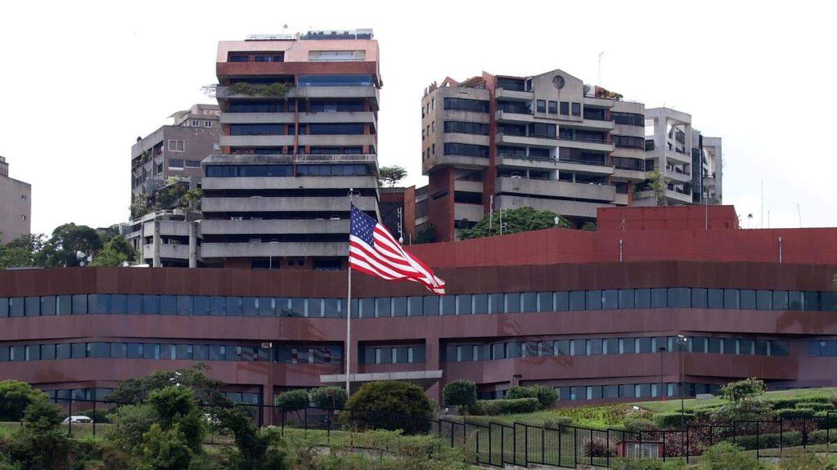 Vista de la Embajada de Estados Unidos en Caracas, Venezuela, el 27 de enero de 2019. 