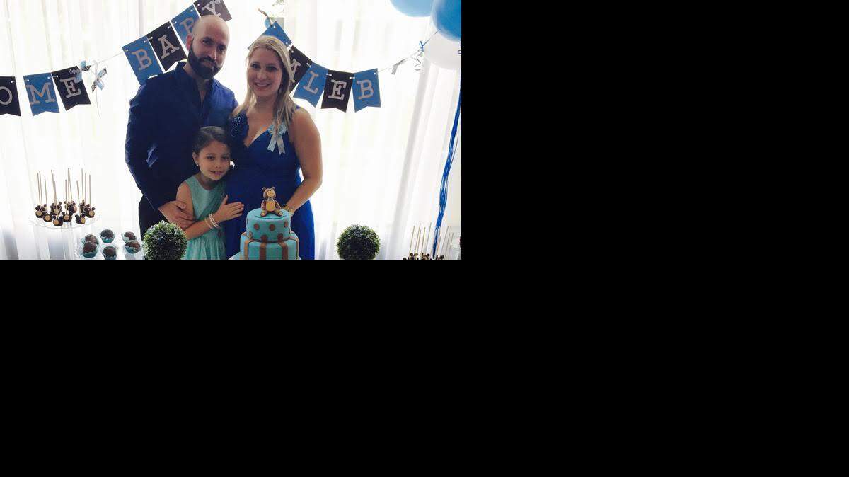 Pérez tiene programado dar a luz el hijo de la pareja el próximo lunes