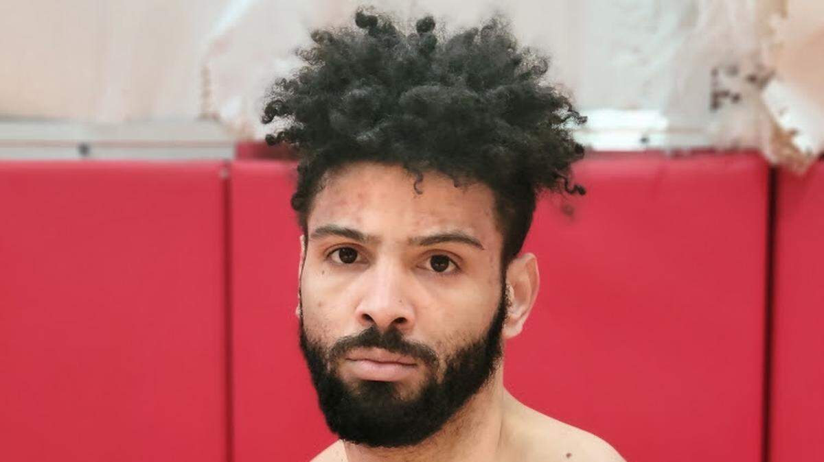 El cubano Yoenis Téllez busca retomar su camino hacia la élite del boxeo en la velada estelar de Keith Thurman vs. Sebastián Fundora. 