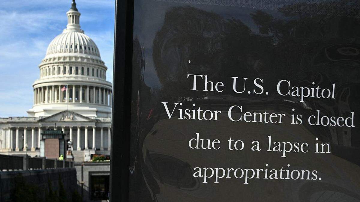 Signage informs visitors that the US Captiol Visitor Center is closed due to the federal government shutdown on November 4, 2025, in Washington, DC. The federal government shutdown has entered its second month. Since partisan gridlock sent the US government into shutdown October 1, many federal workers have gone without paychecks and millions of Americans are increasingly caught in the crossfire of a lack of basic federal services. (Photo by Mandel NGAN / AFP) (Photo by MANDEL NGAN/AFP via Getty Images)