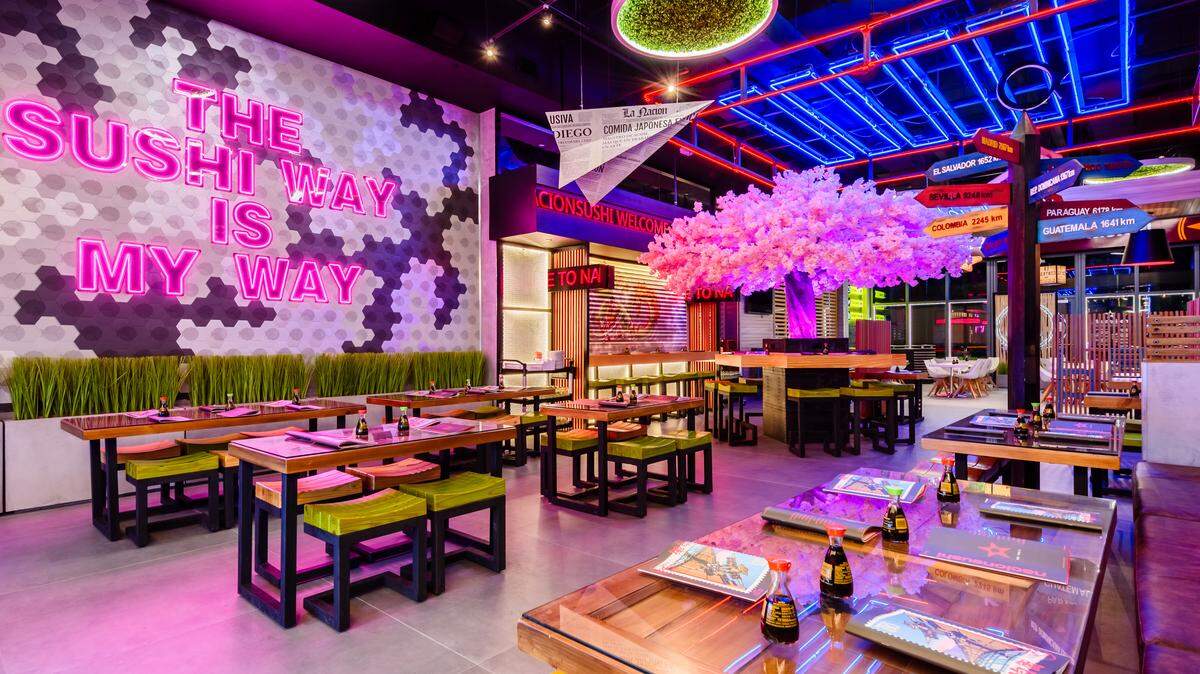El colorido Nacionsushi, que tiene ubicaciones en toda América del Sur y Central, así como en España, ahora está abierto en Doral.