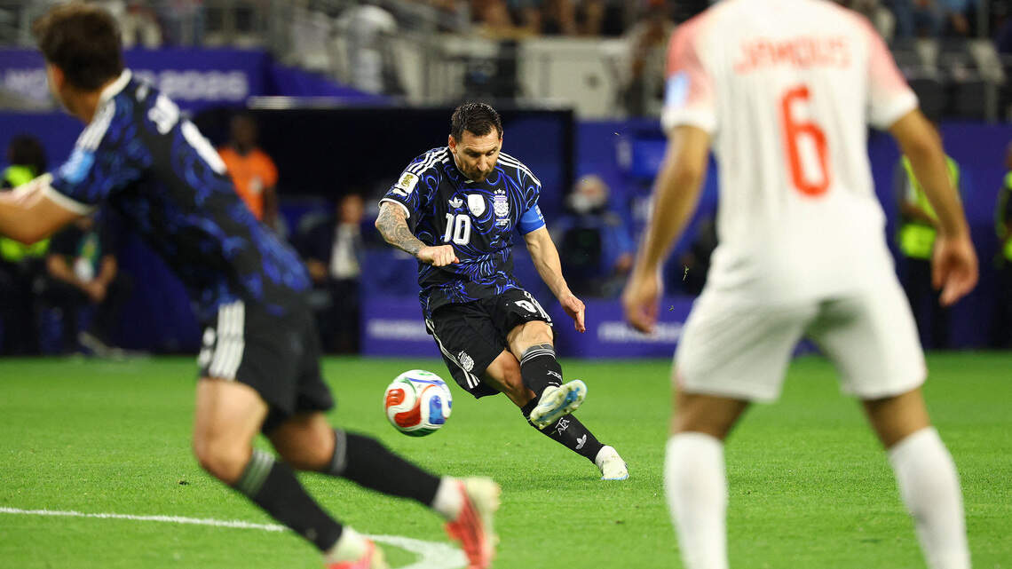 Con sexto gol de Messi, Argentina vence a Jordania y cierra con puntaje perfecto fase grupos