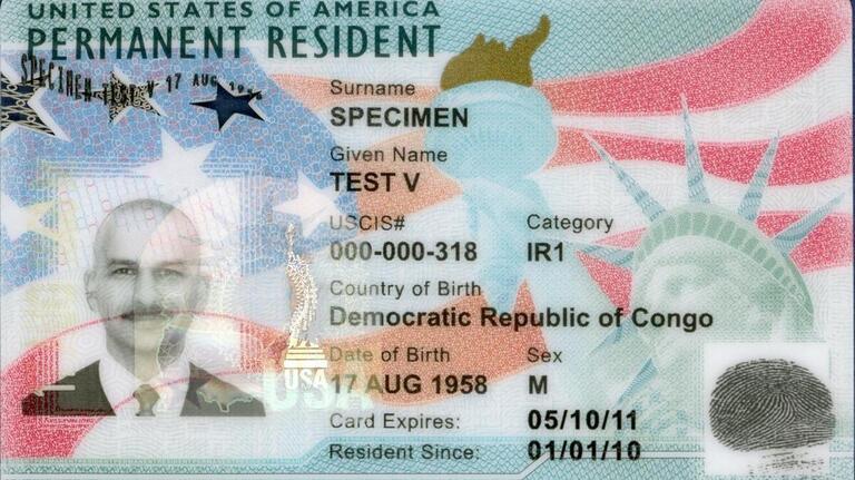 ¿Buscas la green card? USCIS aplicará nueva regla de ‘carga pública’: edad, salud y dinero cuentan