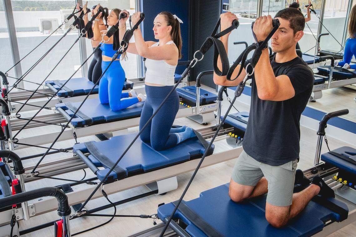 JETSET Pilates tiene programada la apertura de un nuevo estudio de 2,007 pies cuadrados cerca de Pisco y Nazca, en Palms, en el invierno de 2026.