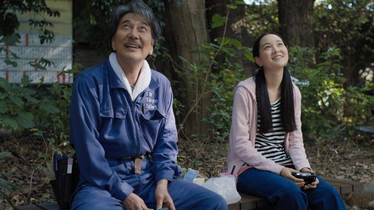 Coral Gables Art Cinema estrena el viernes ‘Perfect Days’ (2024) drama en torno a un hombre maduro llamado Hirayama que está feliz con su vida como limpiador de baños en Tokio.