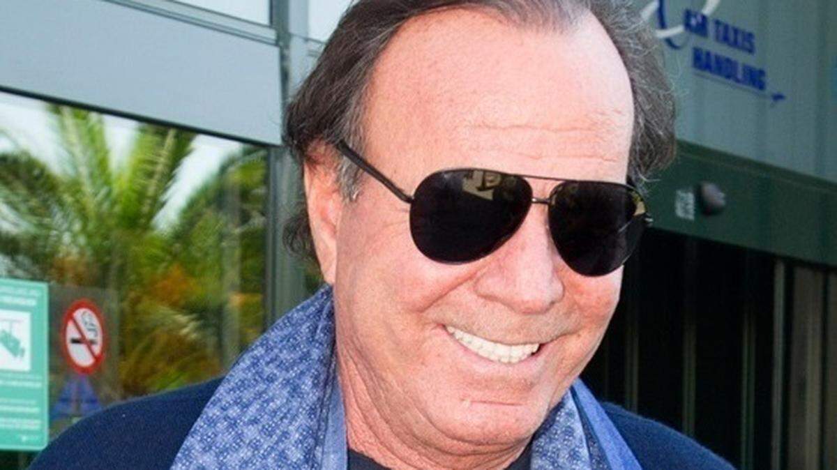 “Después de tantas especulaciones, libros y documentales en los que no he participado, por primera vez he decidido contar la verdad de mi vida a una compañía universal como Netflix”, afirma el cantante Julio Iglesias. Foto de archivo del 2019.