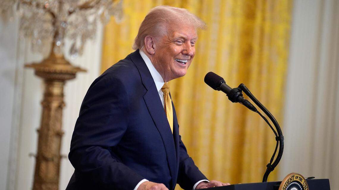 LOS RECORTES de Trump a USAID y a la Voz de América benefician a China y Rusia.