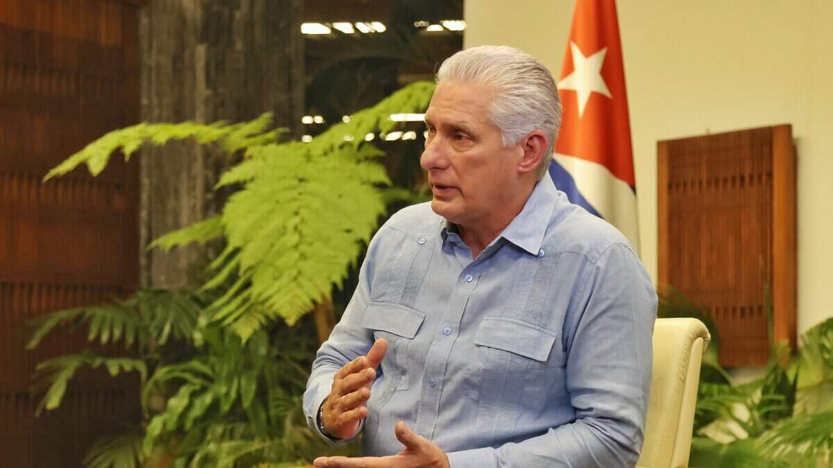 El gobernante cubano Miguel Díaz-Canel durante la entrevista concedida al medio español El Diario el 3 de junio de 2026, en el Palacio de la Revolución, en La Habana, Cuba.