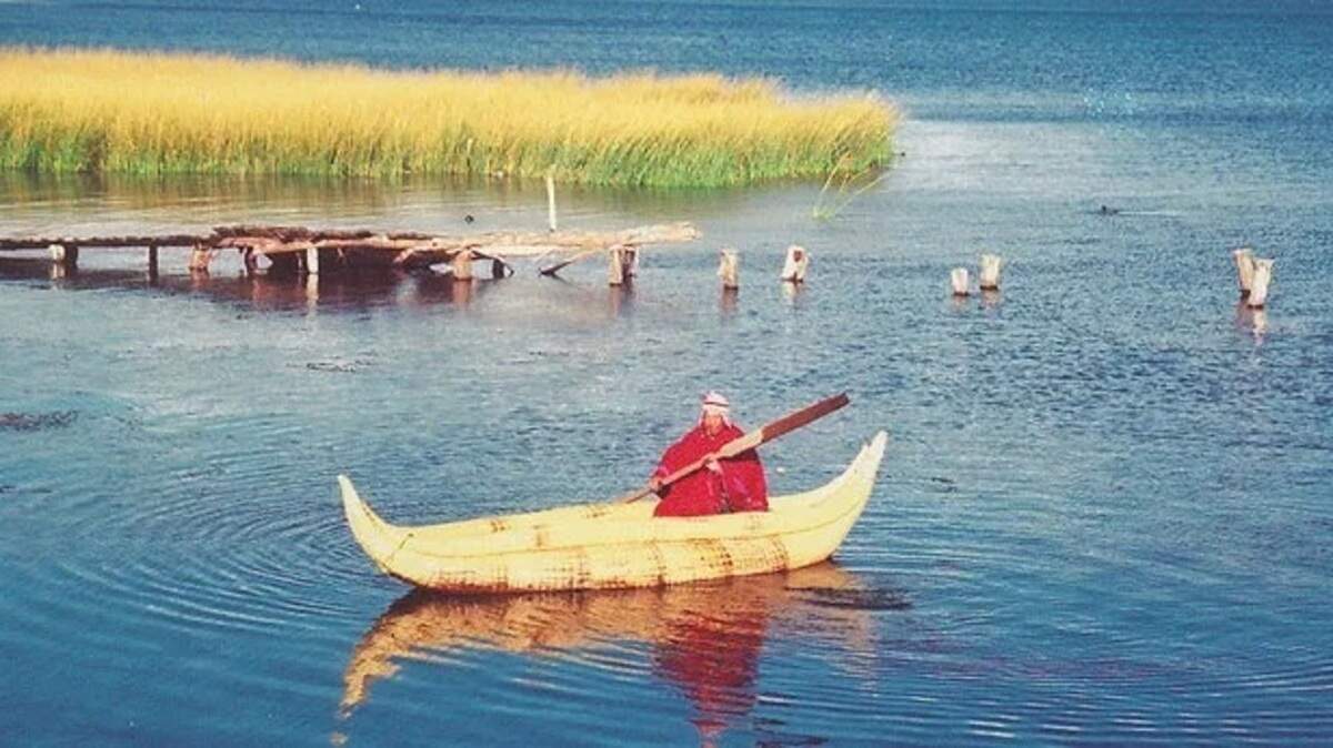 Pescador de la zona en el Lago Titicaca.