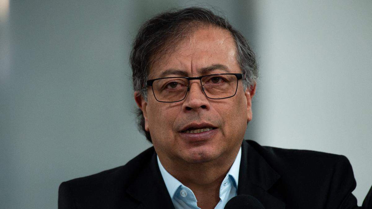 La Fiscalía colombiana acusó formalmente el jueves al hijo mayor del presidente Gustavo Petro con lo que inicia la fase de juicio en su contra por los presuntos delitos de lavado de activos y enriquecimiento ilícito.