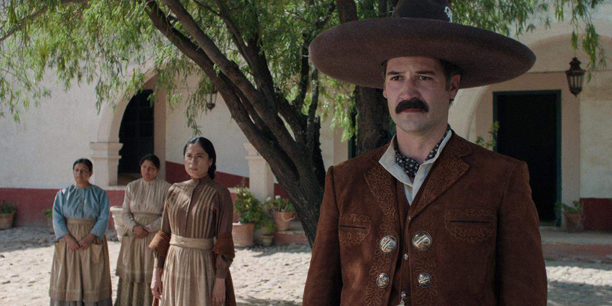 En Netflix la película mexicana ‘Pedro Páramo’ (2024), adaptación de la genial novela del mismo nombre del escritor Juan Rulfo que narra el viaje de Juan Preciado a Comala.