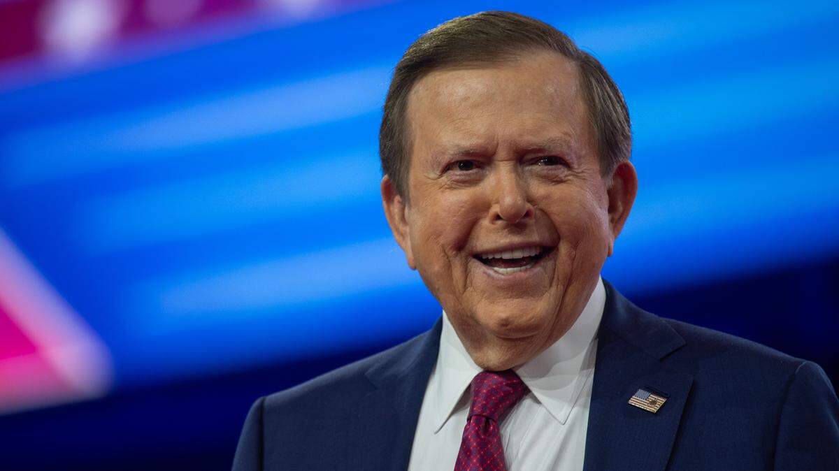 Lou Dobbs en la Conferencia de Acción Política Conservadora (CPAC) de 2024 en National Harbor, Maryland, EE. UU., el sábado 24 de febrero de 2024.