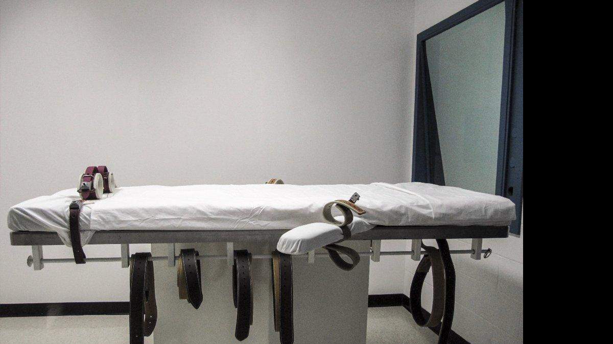 En esta foto de archivo del 7 de julio de 2010, se ve la cámara de inyección letal de Nebraska en la Penitenciaría del Estado en Lincoln, Nebraska.