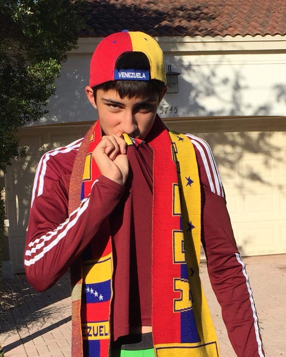 Joaquin, a sports fan, used to wear the shirt of the Venezuelan soccer team and the colors of his native land's flag.