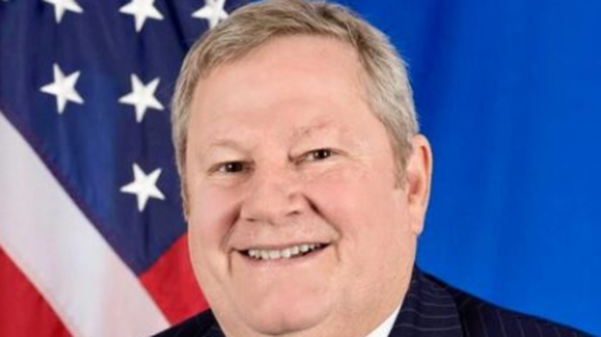 La Embajada de Estados Unidos en Cuba anunció este viernes que Mike Hammer, un diplomático con 35 años de carrera y puestos anteriores en Chile y la República Democrática del Congo, es el nuevo jefe de misión en la isla.