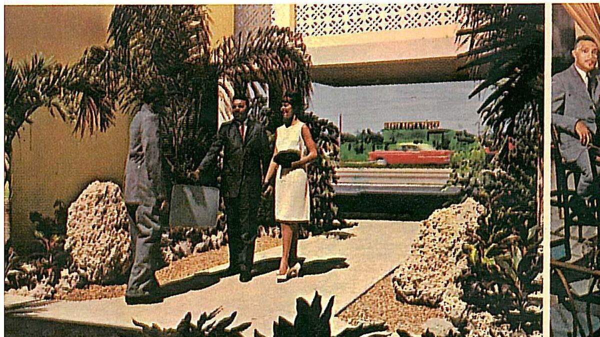 Una postal de la década de 1960 del Hampton House Motel