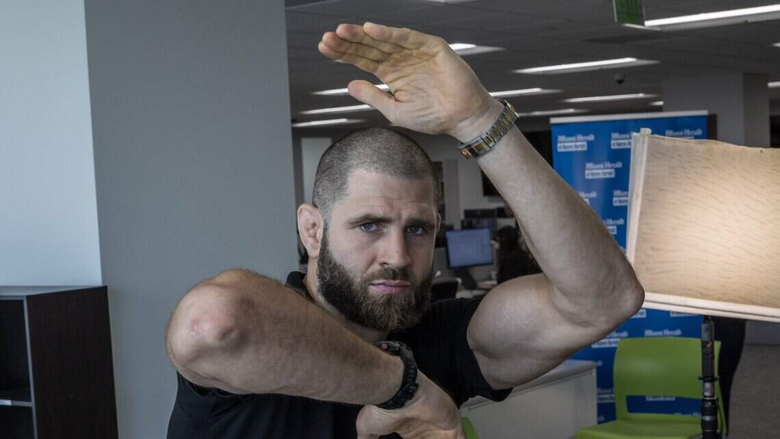 Entre filosofía y violencia: Jiri Prochazka va por otra obra maestra en UFC 327 en Miami
