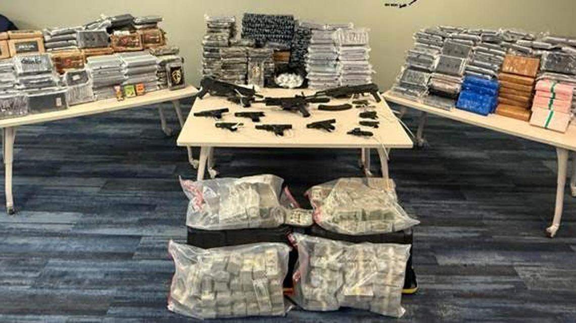 Acusan a cinco hombres en red de tráfico de cocaína que operaba en rascacielos de Miami