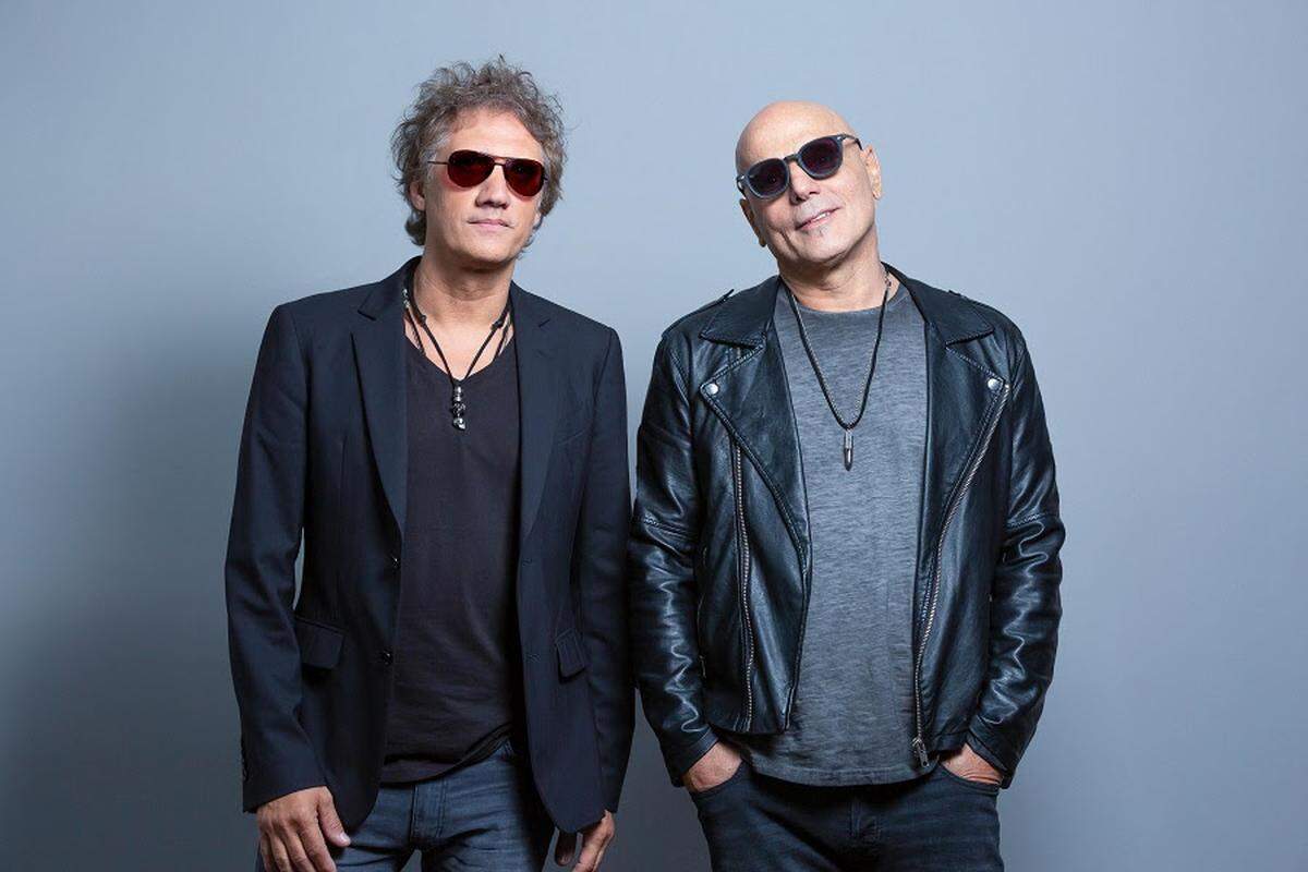 Charly Alberti (izq) y Zeta Bosio 