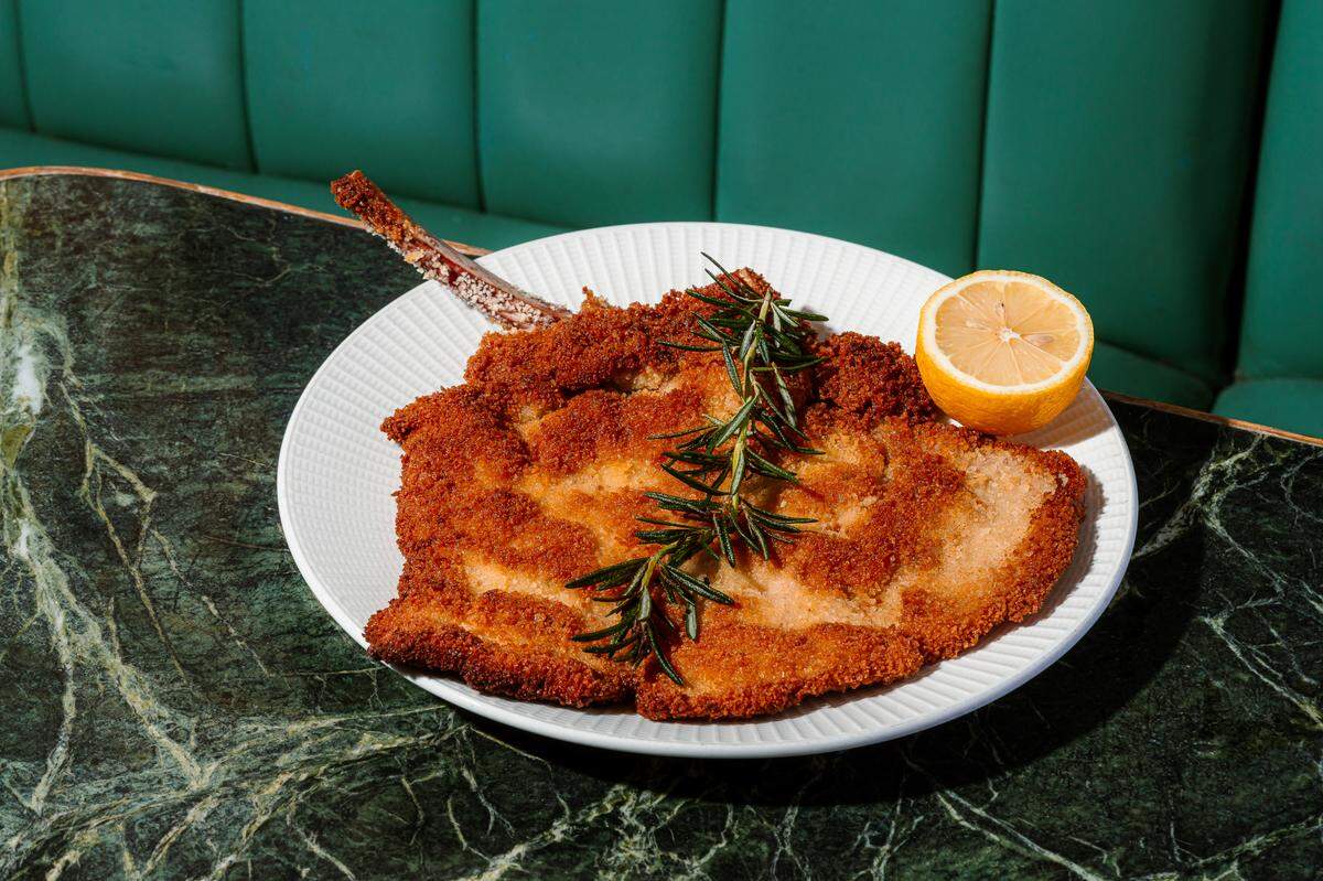 La famosa Cotoletta alla Milanese en el restaurante Cotoletta en Coconut Grove.
