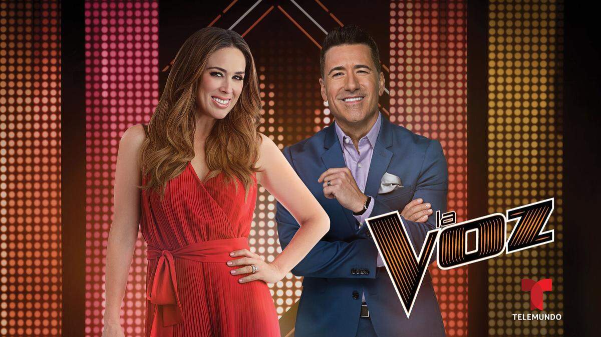 Jacqueline Bracamontes compartirá la conducción de ‘La Voz’ con el presentador Jorge Bernal.