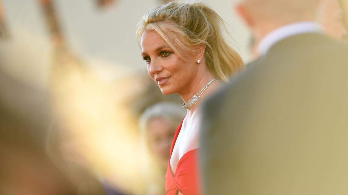 US singer Britney Spears arrives for the premiere of Sony Pictures' "Once Upon a Time... in Hollywood" at the TCL Chinese Theatre in Hollywood, California on July 22, 2019. (Photo by VALERIE MACON / AFP) (Photo by VALERIE MACON/AFP via Getty Images)