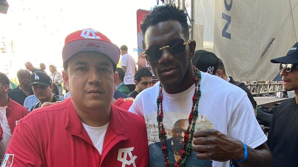 Yoenli Hernández Feliciano no solo regresará a pelear este 11 de octubre al sur de la Florida sino que lo hará con un invitado especial. Desde el equipo del cubano afirmaron que el profesor Eddy Reynoso estaría en su esquina en la velada Puños de Furia del Hard Rock Live.