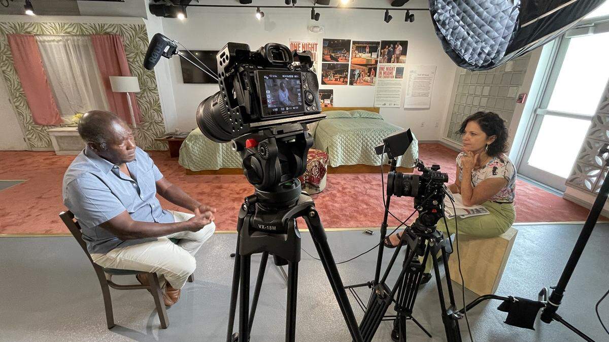 Gina Ann Margillo, directora de “Overtown’s Living Legacy”, recibió $10,000 para su cortometraje documental “Night Train Last Stop”, una película sobre el presentador de radio de WLRN Ted Grossman. Ella es una de los seis documentalistas locales que recibieron fondos en la inauguración de The Louies.