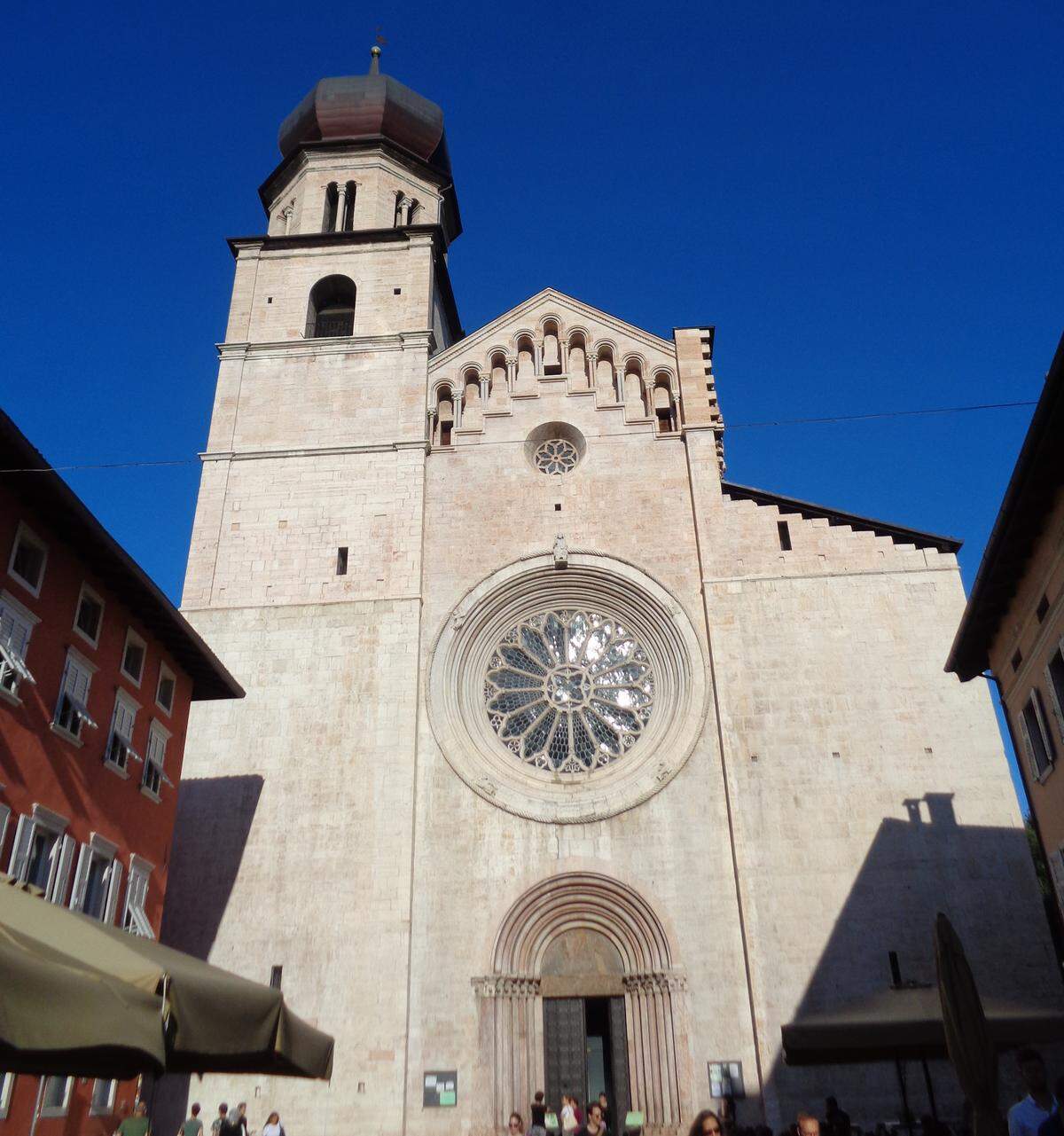 Fachada de la Catedral de Trento.