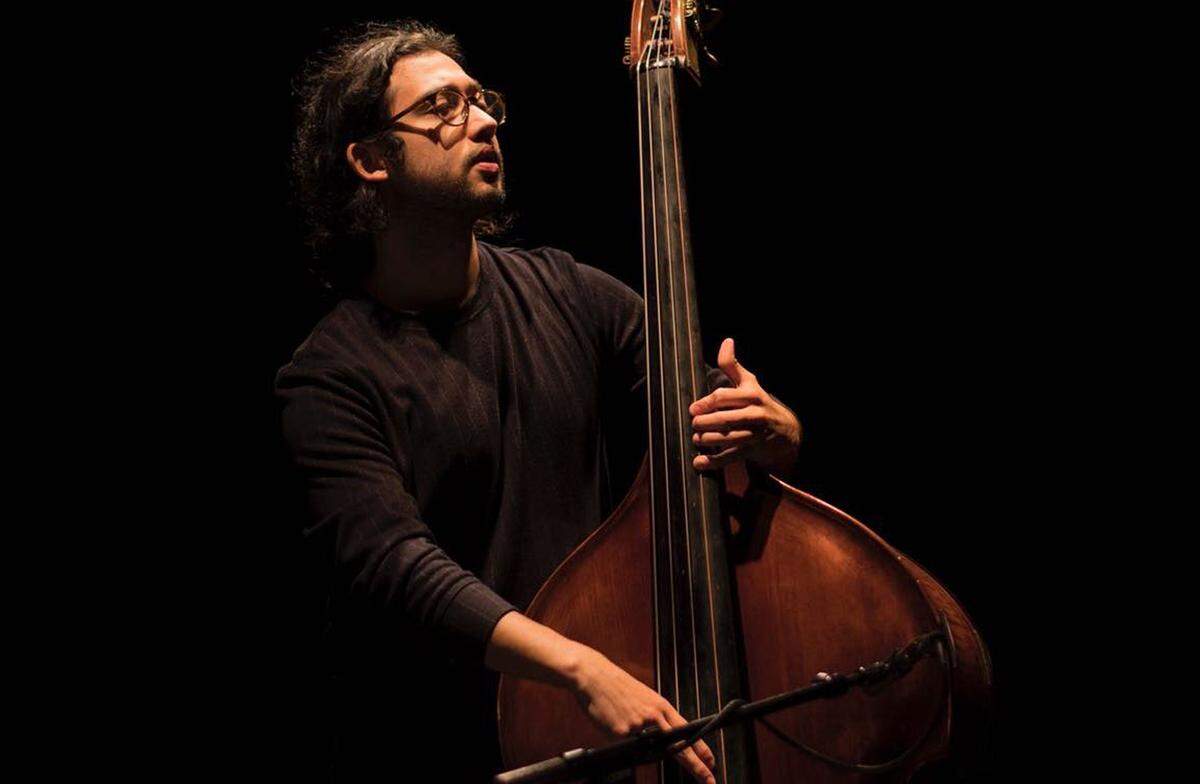 Kenneth Jimenez trio se presenta en la WDNA Jazz Gallery, un espacio para escuchar en el histórico Coral Way.