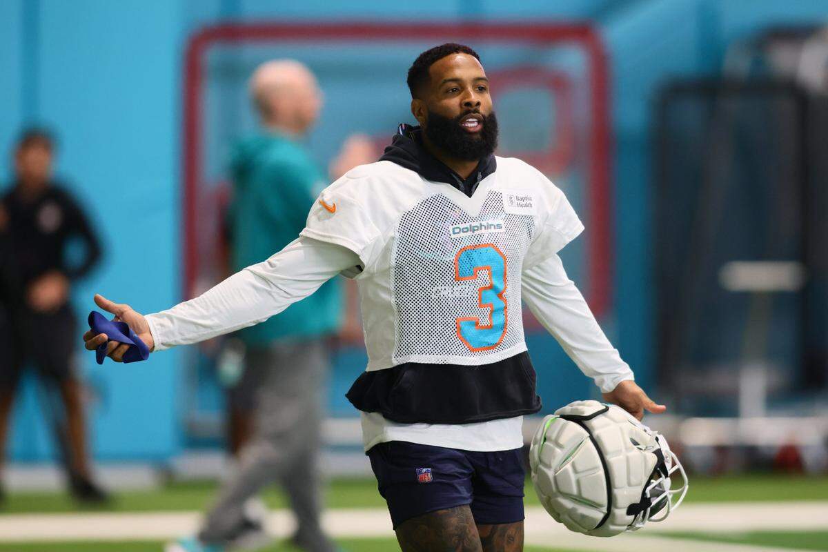 El wide receiver de los Dolphins Odell Beckham Jr. durante una práctica con el equipo, el 9 de noviembre de 2024 en el Baptist Health Training Complex en Miami Gardens, Florida.