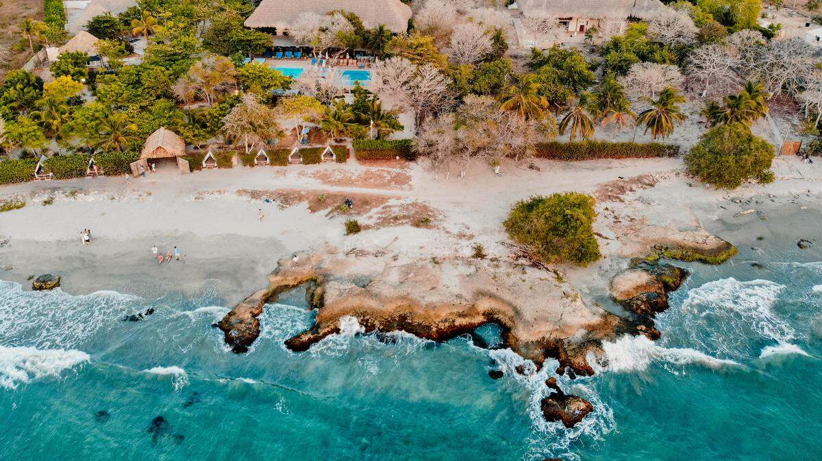 Blue Apple Beach y Playa Mamón.