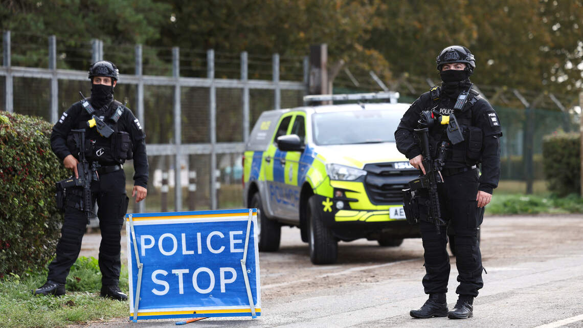 Londres investiga implicación extranjera en presunto complot contra base aérea; libera detenidos
